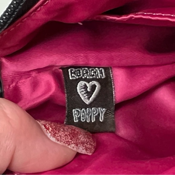 Coach Poppy Liquid Gloss Black Patent Leather quilted cross body Shoulder Bag - Picture 5 of 12